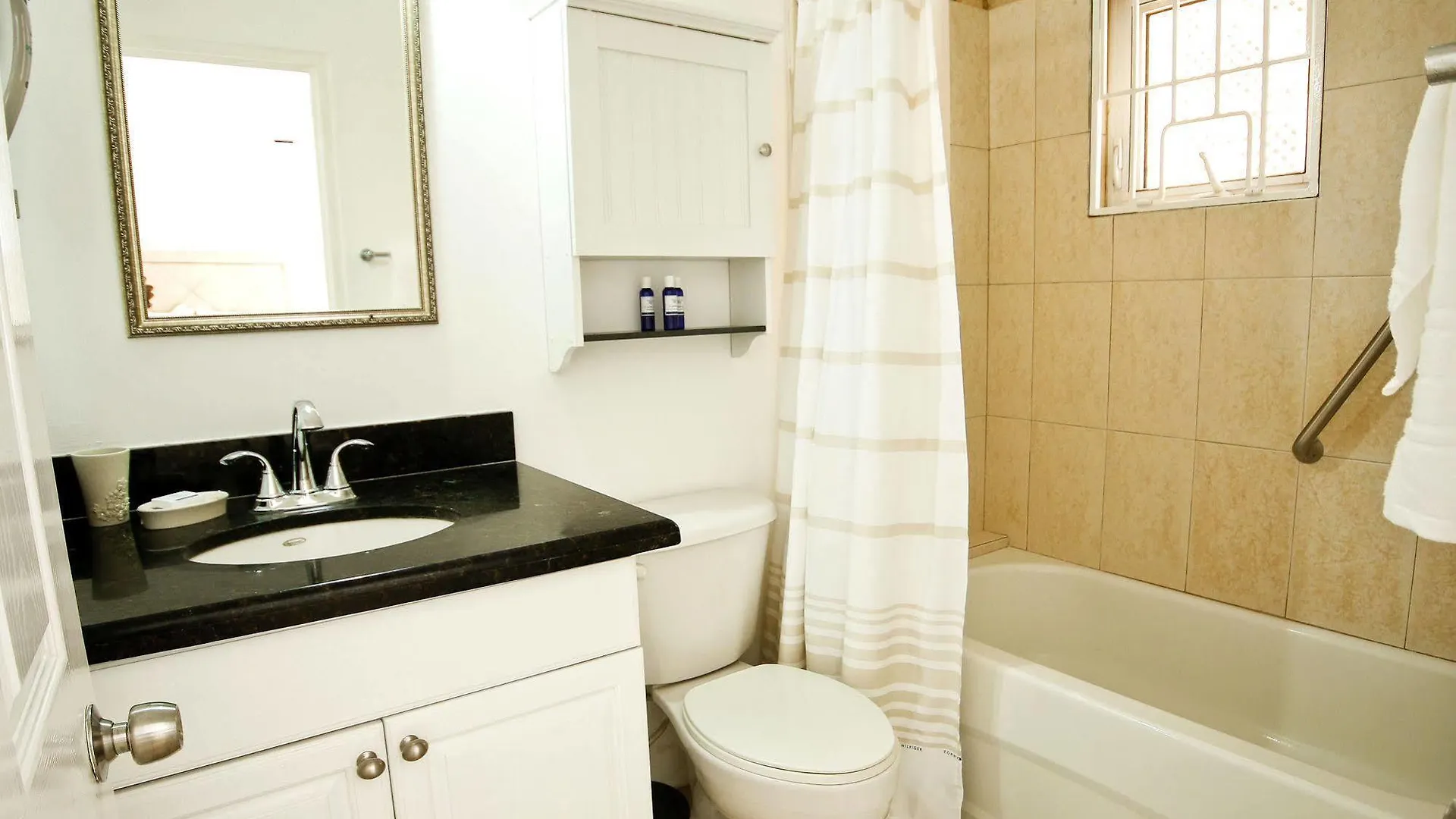 Exquisite Guest Apartments Cattleya Kingston Jamaica