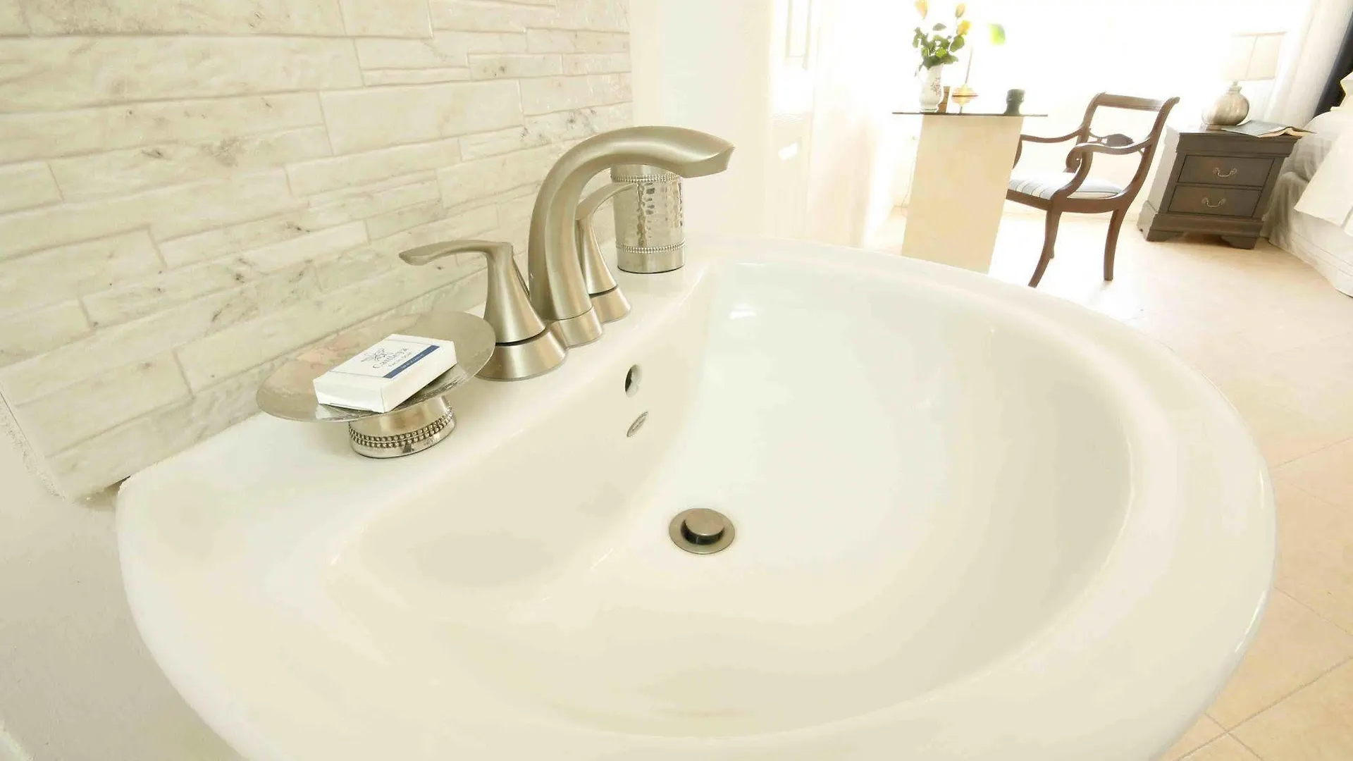 Exquisite Guest Apartments Cattleya Kingston